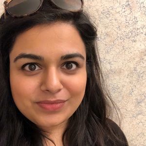 Meet your Posher, Ana